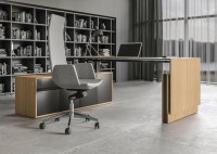 Schreibtisch Chefbüro höhenverstellbar mit Sideboard Tiboun
